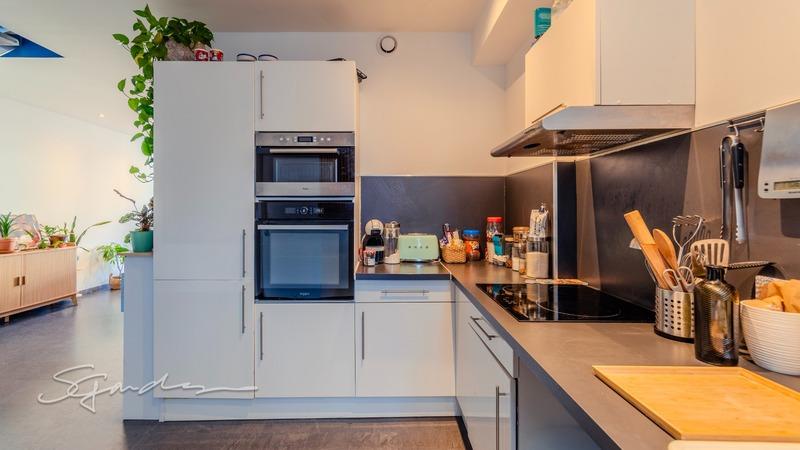 Appartement - 94 m² - 3 pièces