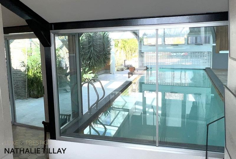 Maison - 330 m² - 8 pièces