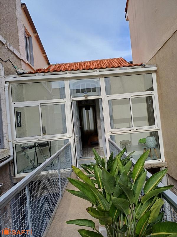 Maison - 226 m² - 7 pièces