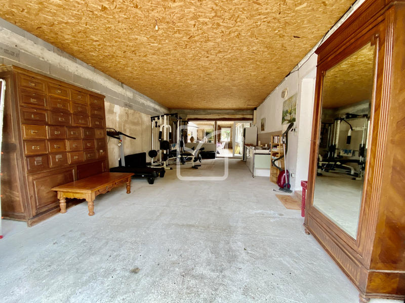 Maison - 208 m² - 6 pièces