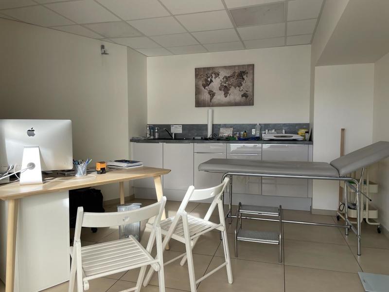 Bureau - 71 m² - 1 pièce