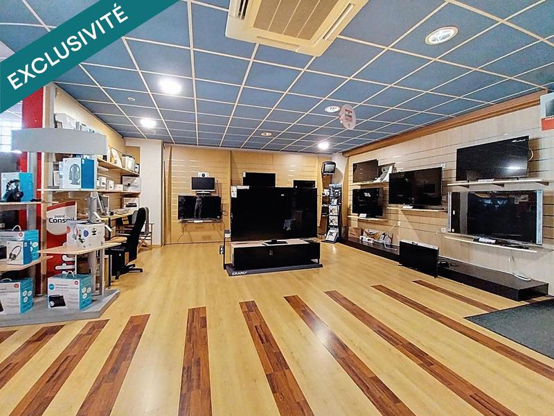 Local commercial - 750 m² - 3 pièces