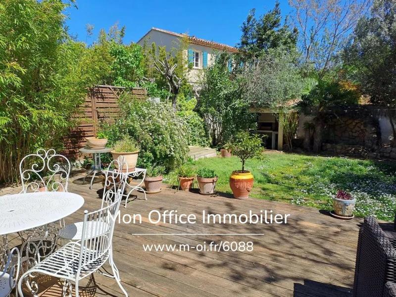 Maison - 207 m² - 5 pièces