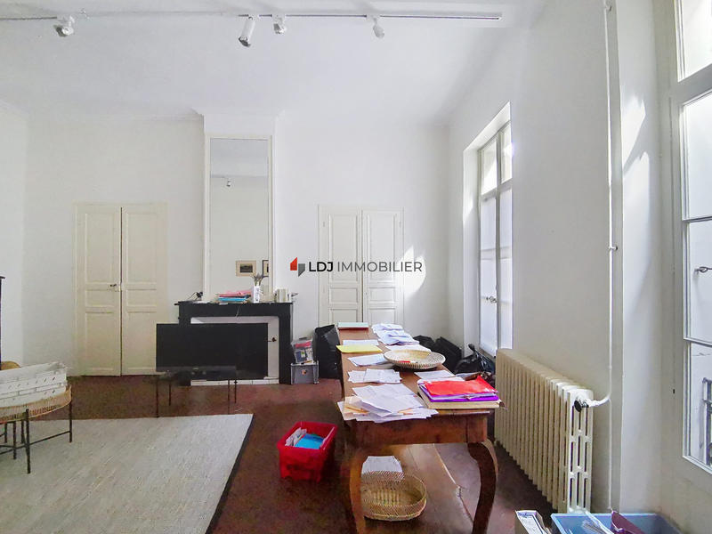 Maison - 300 m² - 9 pièces