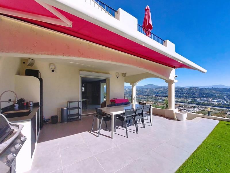 Villa - 138 m² - 5 pièces