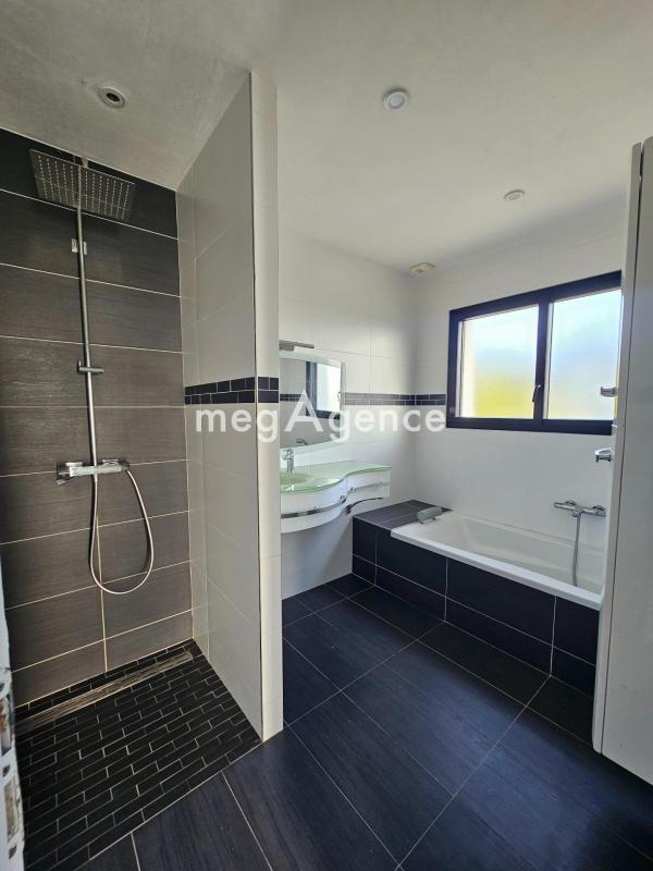 Maison - 130 m² - 7 pièces