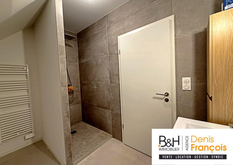 Maison - 111 m² - 4 pièces