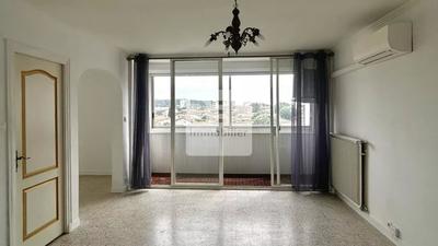 Appartement - 81 m² - 5 pièces