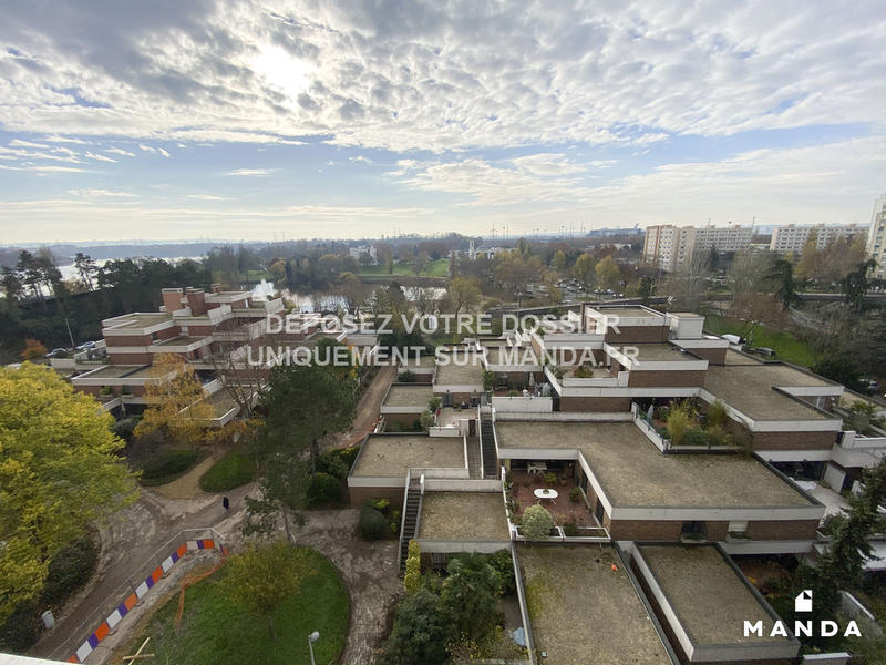 Chambre - 13 m² - 5 pièces