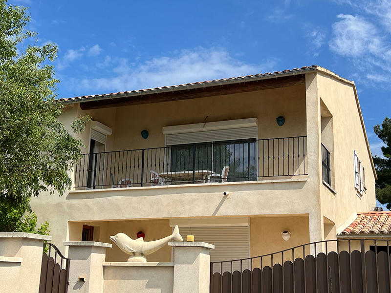 Maison - 238 m² - 8 pièces