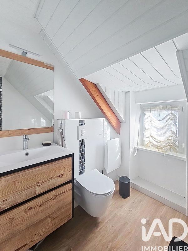 Maison - 148 m² - 9 pièces