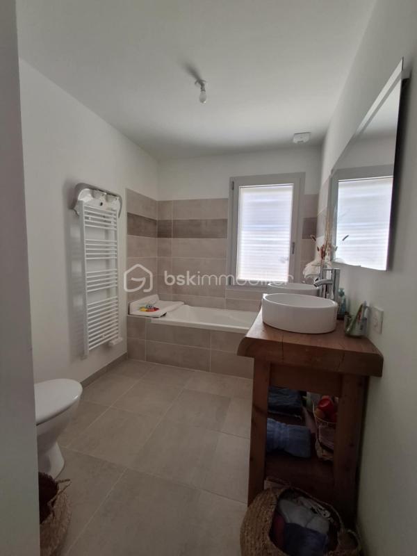 Maison - 110 m² - 4 pièces