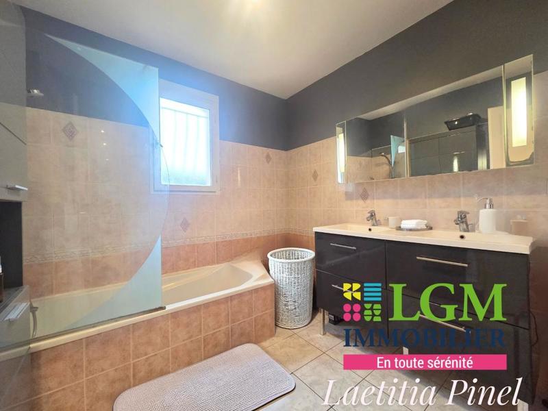 Maison - 125 m² - 5 pièces