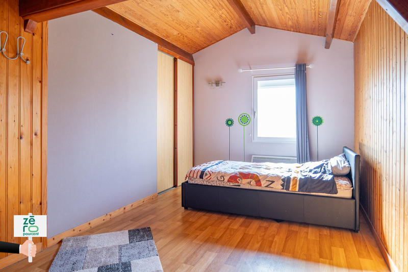 Maison - 238 m² - 10 pièces