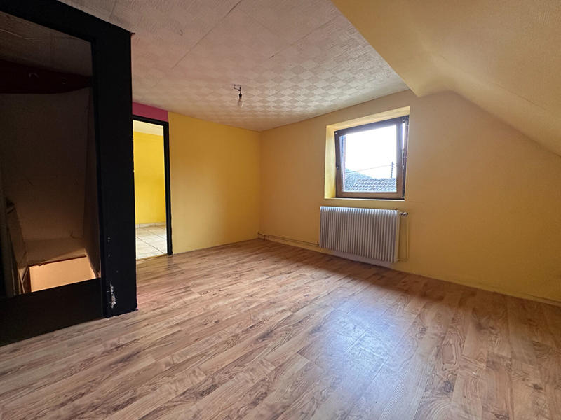 Maison - 140 m² - 8 pièces