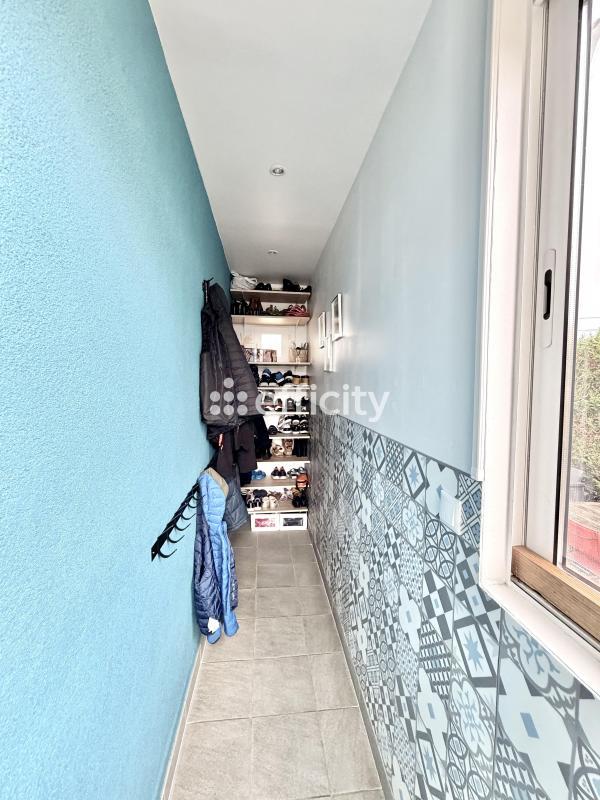 Pavillon - 80 m² - 4 pièces