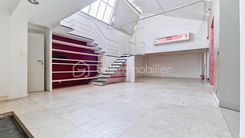 Loft - 140 m² - 6 pièces