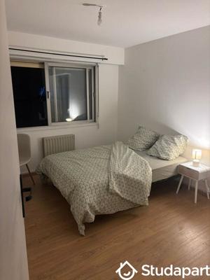 Chambre - 12 m² - 1 pièce