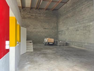 Local commercial - 300 m² - 2 pièces