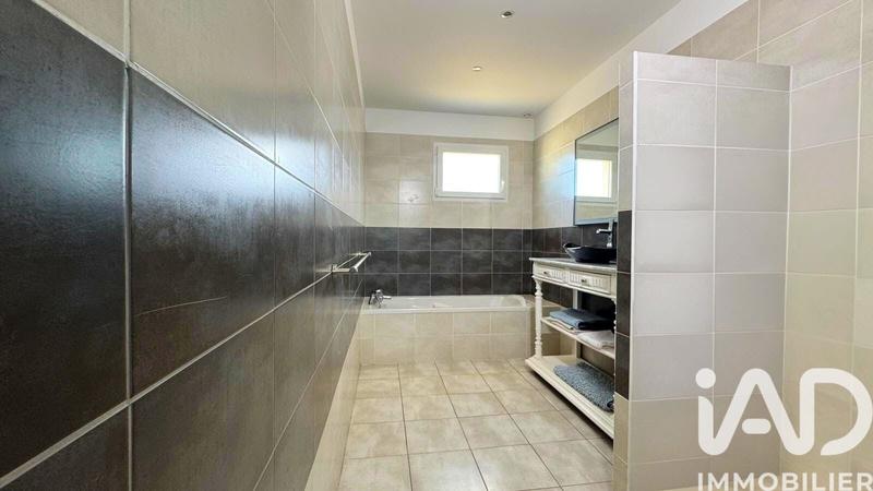 Maison - 125 m² - 4 pièces