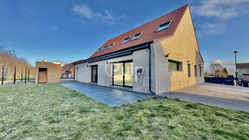 Pavillon - 219 m² - 8 pièces