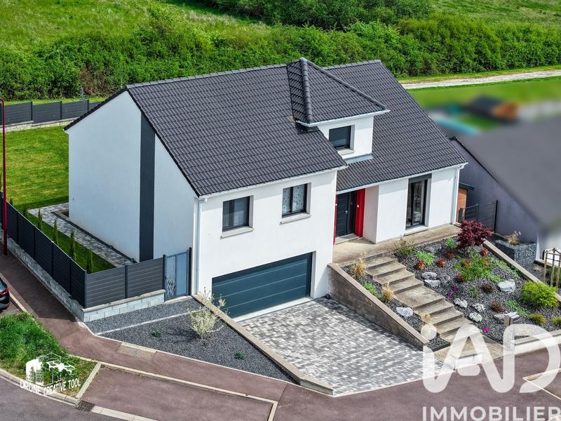 Maison - 176 m² - 6 pièces