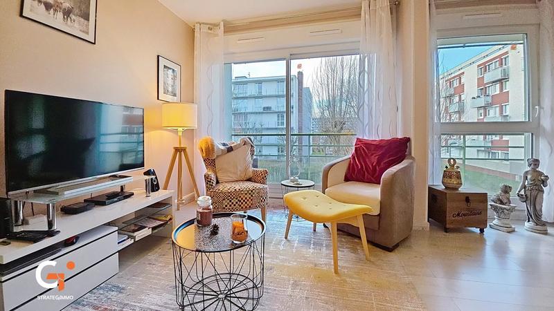 Appartement - 87 m² - 5 pièces