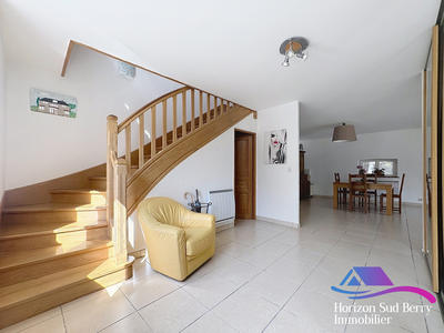 Maison - 210 m² - 7 pièces