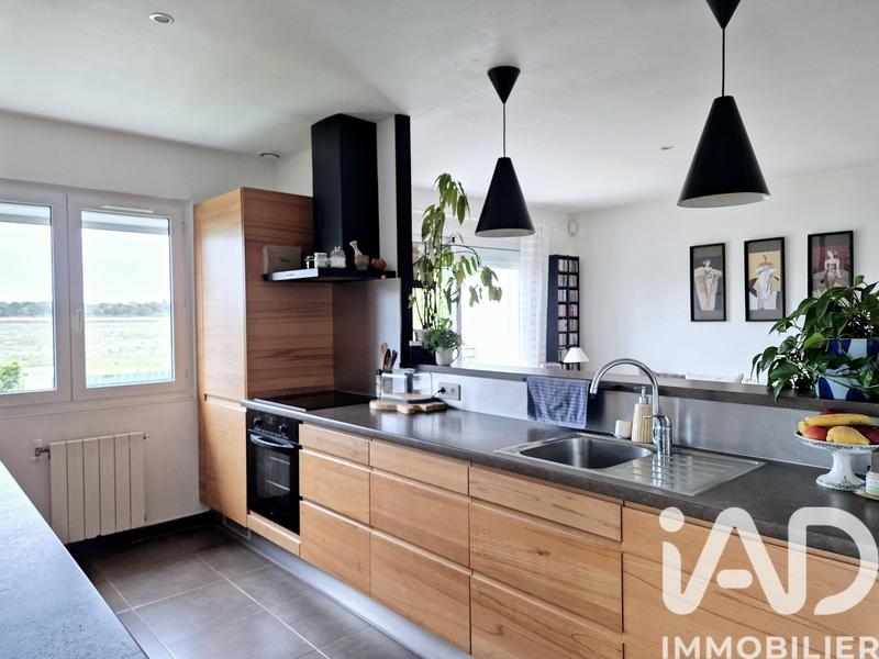 Maison - 92 m² - 4 pièces