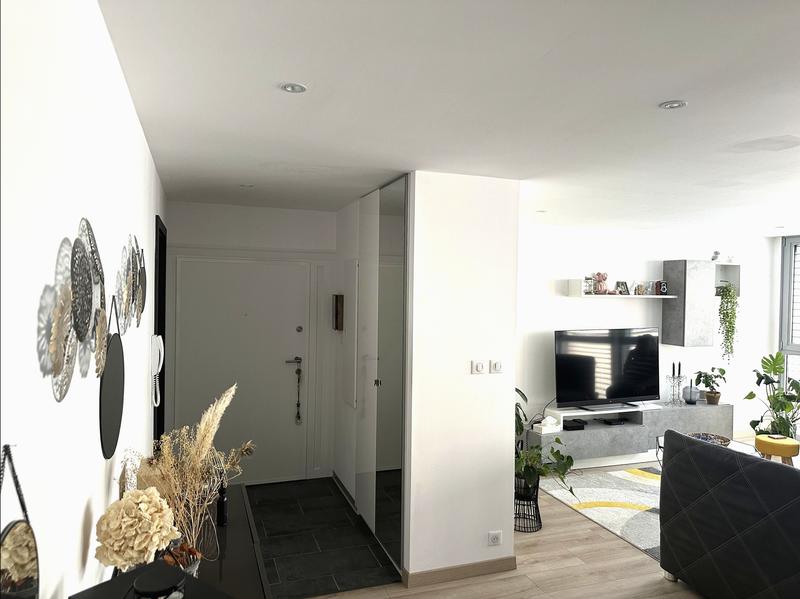 Appartement - 99 m² - 5 pièces
