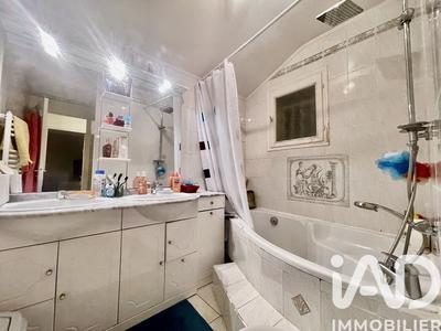 Maison - 107 m² - 5 pièces