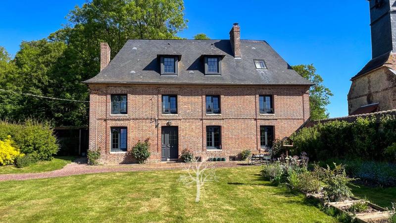 Maison - 200 m² - 8 pièces