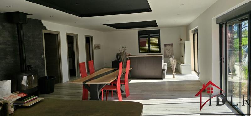 Maison - 122 m² - 5 pièces