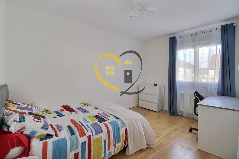 Maison - 108 m² - 5 pièces