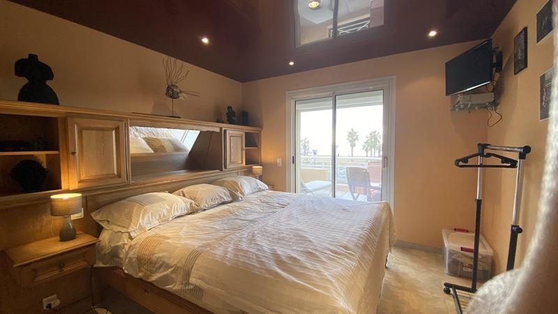 Villa - 243 m² - 9 pièces