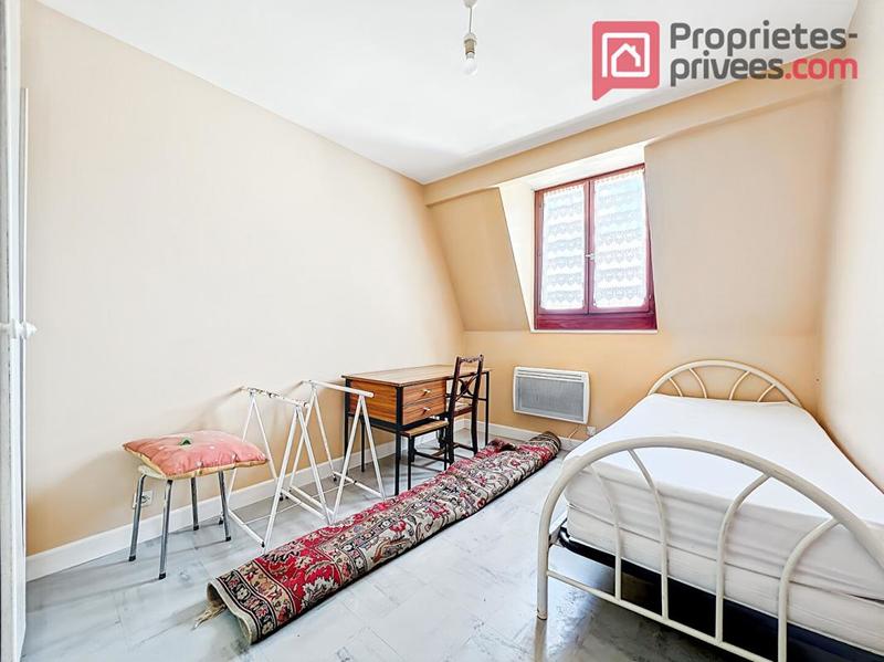 Maison - 207 m² - 10 pièces