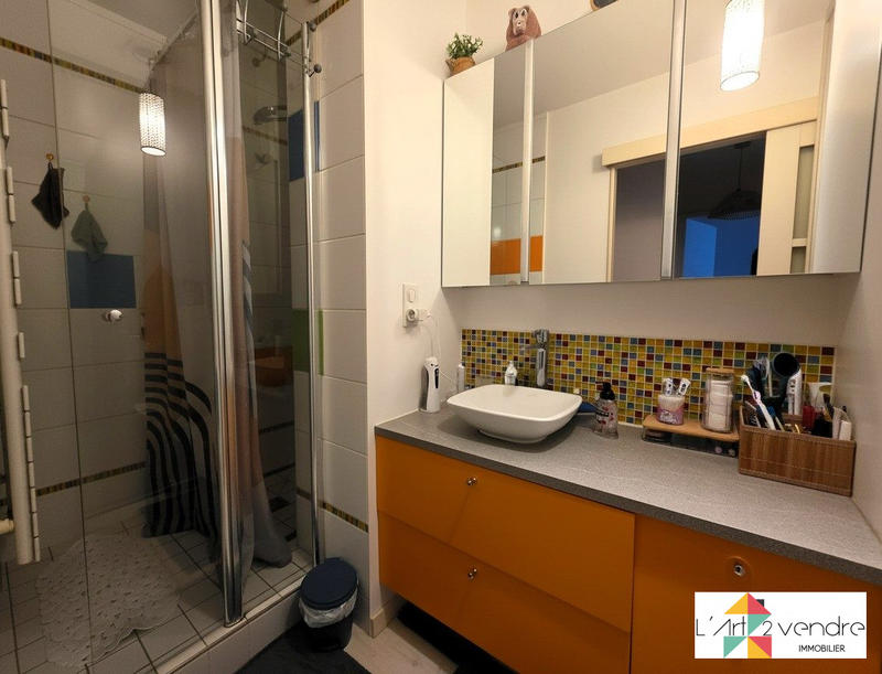 Appartement - 97 m² - 5 pièces