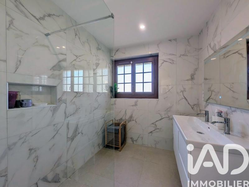 Maison - 130 m² - 4 pièces