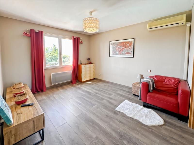 Maison - 193 m² - 6 pièces