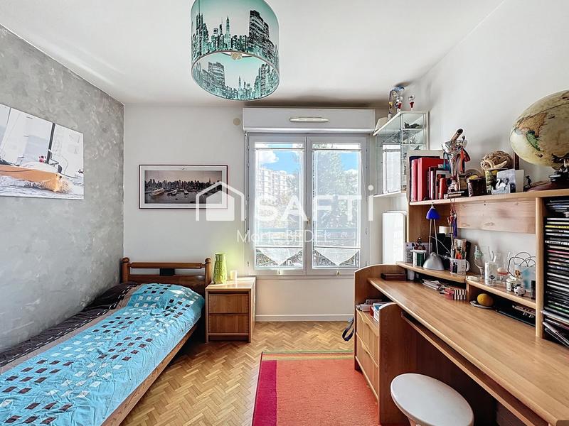 Appartement - 142 m² - 6 pièces