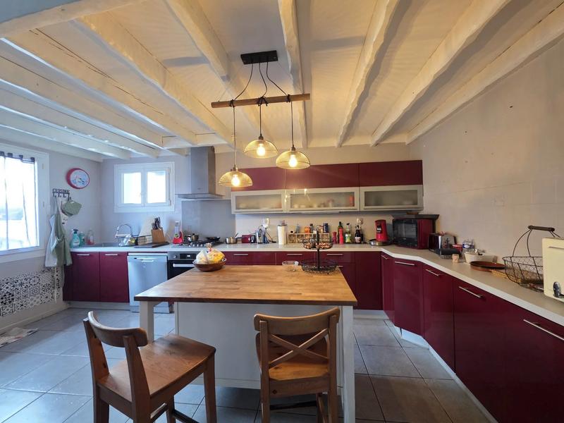 Maison - 122 m² - 4 pièces