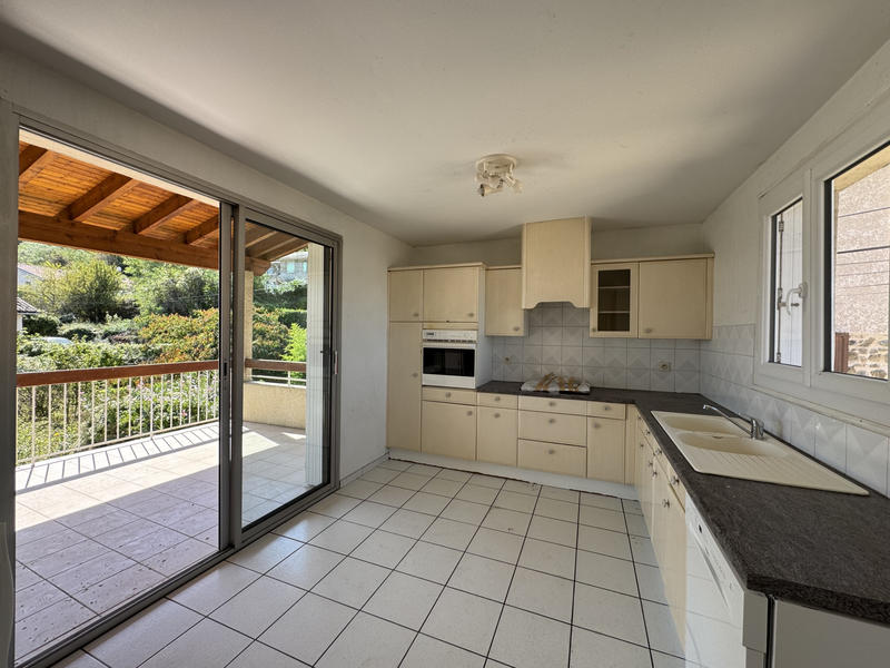 Maison de village - 84 m² - 4 pièces