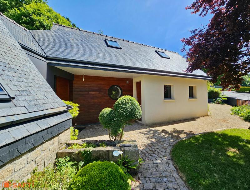 Maison - 175 m² - 8 pièces