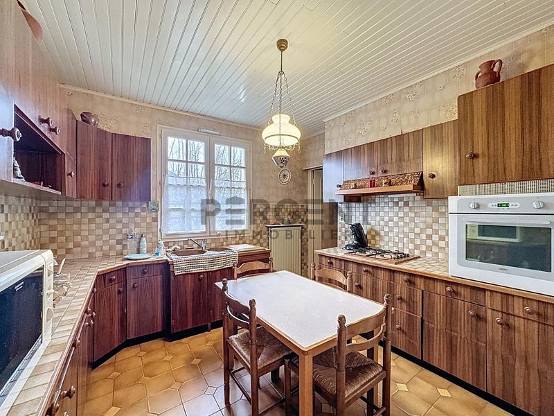 Maison - 97 m² - 6 pièces