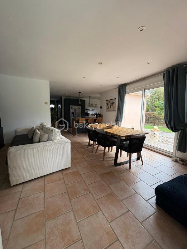 Maison - 92 m² - 5 pièces
