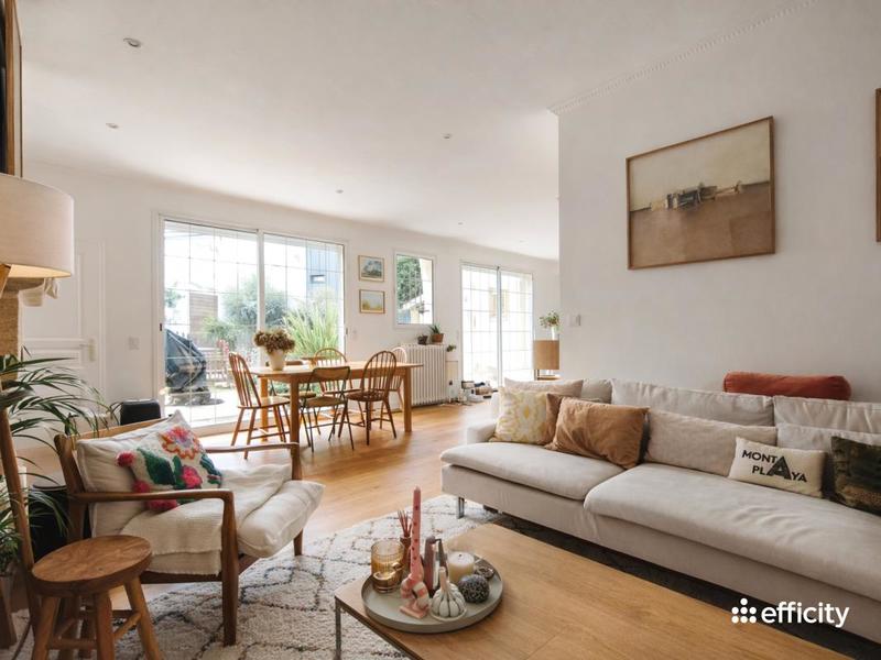 Maison - 165 m² - 6 pièces