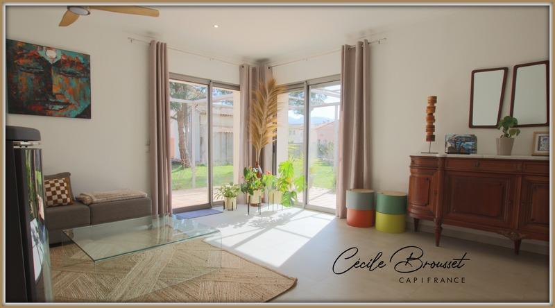 Propriété - 259 m² - 10 pièces