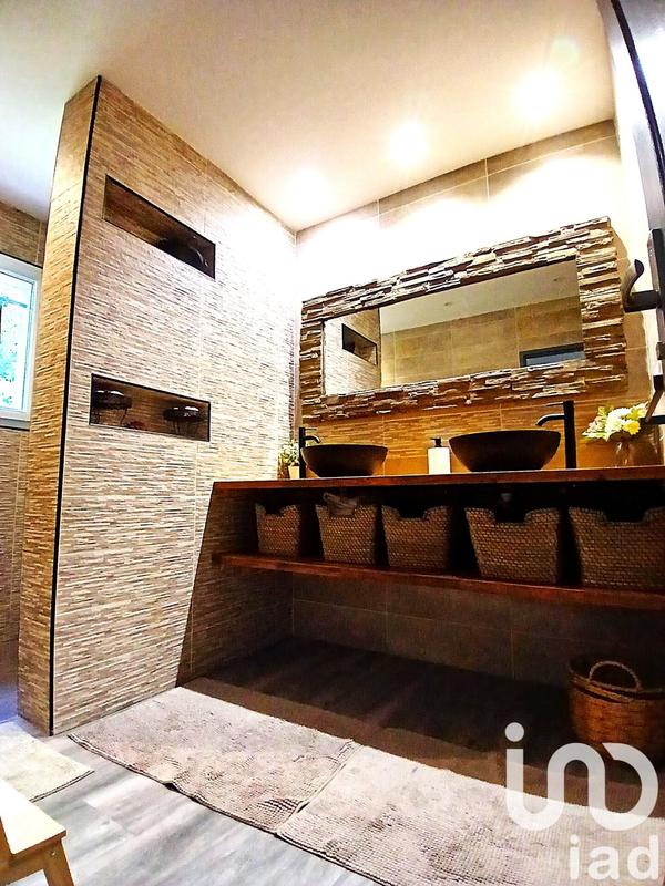 Maison - 151 m² - 7 pièces