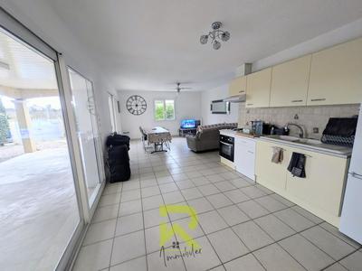 Maison - 90 m² - 3 pièces