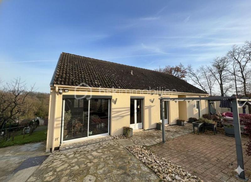 Maison - 127 m² - 7 pièces